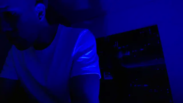 Snapshot of alexgiraldo__ chatting on July 18, 3:27 pm alexgiraldo online show from July 18, 3:27 pm