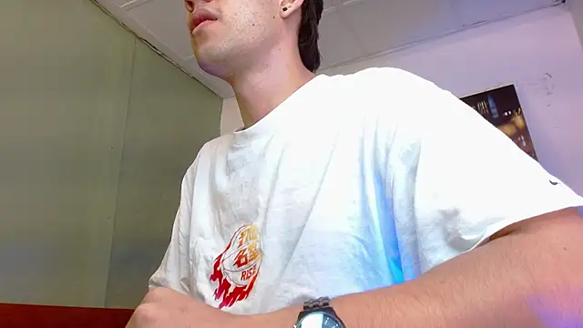 Snapshot of alexgiraldo__ chatting on July 22, 1:03 pm alexgiraldo online show from July 22, 1:03 pm