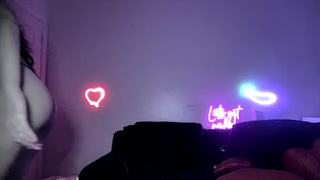 torithequeen online show from October 1, 12:49 am