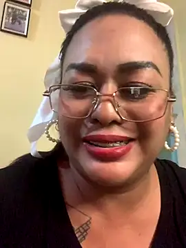 EmmaKantutera online show from November 13, 4:11 am