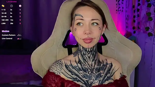 Snapshot of bunnykellyyy chatting on April 15, 5:58 am bunnykellyyy online show from April 15, 5:58 am