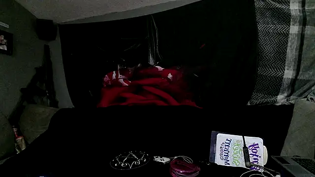 Snapshot of Splash_Queen420 chatting on October 24, 3:47 am Splash Queen420 online show from October 24, 3:47 am