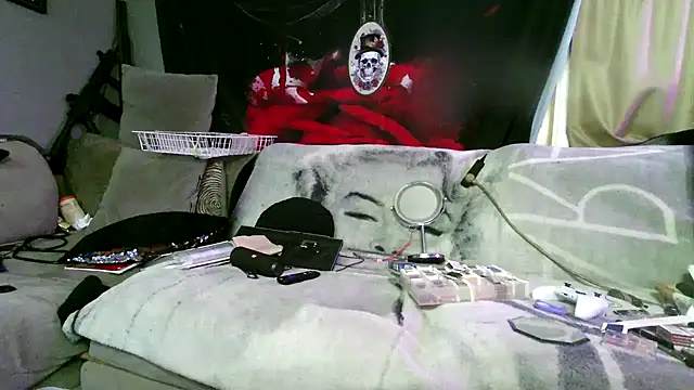 Snapshot of Splash_Queen420 chatting on November 7, 6:46 am Splash Queen420 online show from November 7, 6:46 am