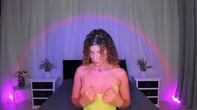 Evolet Bee online show from November 19, 12:27 pm