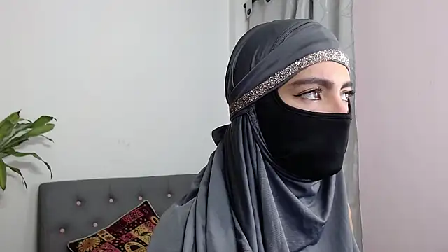 jade nassar online show from September 27, 10:37 pm