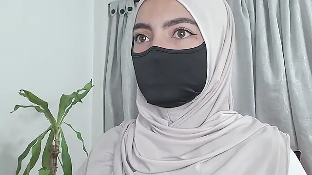 jade nassar online show from February 11, 9:31 pm