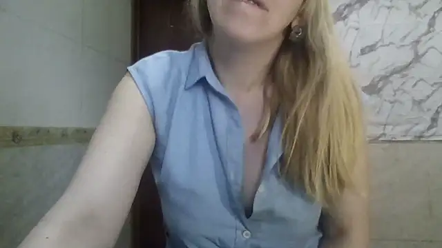 MiyaHottie online show from April 28, 6:29 am