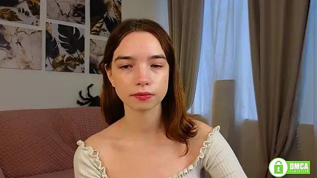 Snapshot of Evi_Brook chatting on November 22, 8:24 am Evi Brook online show from November 22, 8:24 am