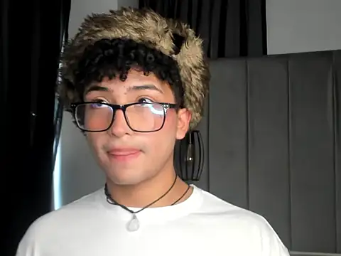 Valentin0 3 online show from October 26, 7:53 pm