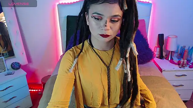 elapetitie online show from December 4, 5:28 am