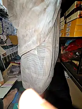 Snapshot of indianhotwife639 chatting on October 22, 5:52 am indianhotwife639 online show from October 22, 5:52 am