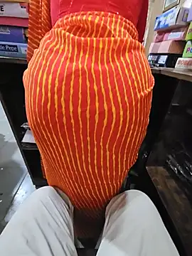 Snapshot of indianhotwife639 chatting on July 28, 12:23 pm indianhotwife639 online show from July 28, 12:23 pm