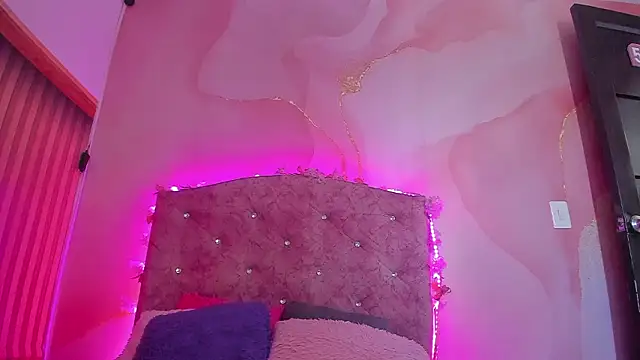 Mila grace  online show from February 25, 6:39 pm