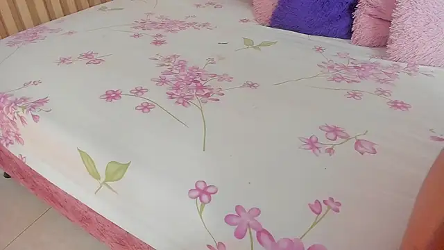 Mila grace  online show from May 9, 6:24 pm