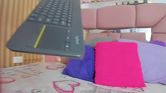 Mila grace  online show from June 10, 6:40 pm