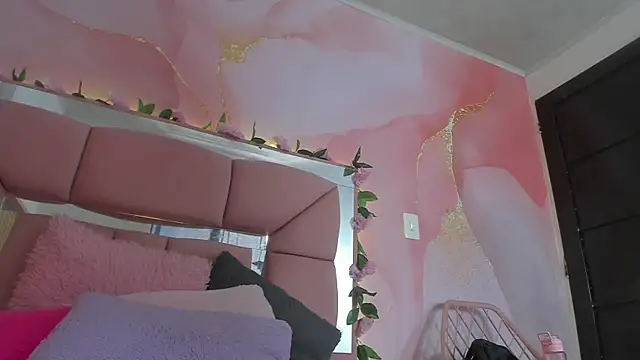 Mila grace  online show from June 26, 6:34 pm