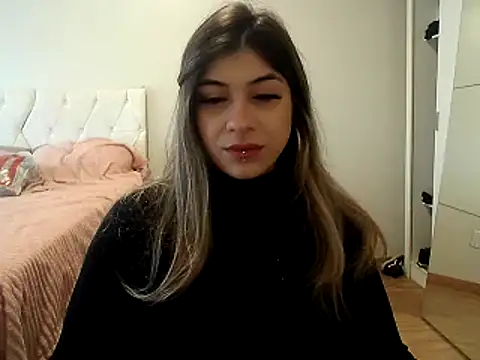 Becca B online show from May 2, 4:45 pm