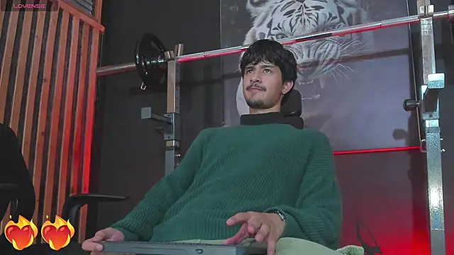 Snapshot of DimitriDeluxe chatting on October 25, 7:41 pm DimitriDeluxe online show from October 25, 7:41 pm