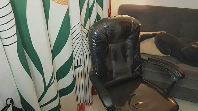 Snapshot of kathie_lozada chatting on November 11, 5:18 am kathie lozada online show from November 11, 5:18 am