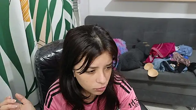 Snapshot of kathie_lozada chatting on December 16, 4:39 am kathie lozada online show from December 16, 4:39 am