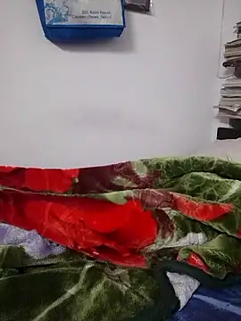 Shalu G online show from November 10, 5:12 pm