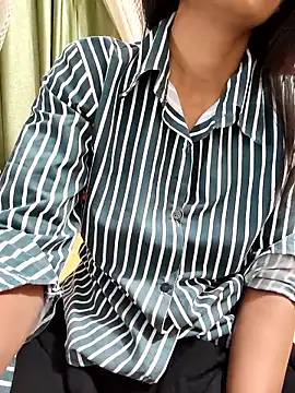 Snapshot of Shalu_G chatting on May 30, 4:09 am Shalu G online show from May 30, 4:09 am