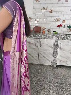 Snapshot of Shalu_G chatting on June 22, 3:47 am Shalu G online show from June 22, 3:47 am