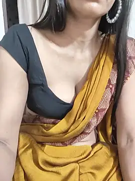 Snapshot of Shalu_G chatting on June 26, 5:23 am Shalu G online show from June 26, 5:23 am