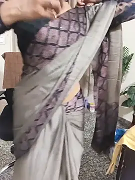 Snapshot of Shalu_G chatting on July 5, 4:19 am Shalu G online show from July 5, 4:19 am