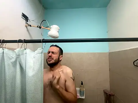 Snapshot of Alexitho25 chatting on September 11, 9:04 pm Alexitho25 online show from September 11, 9:04 pm