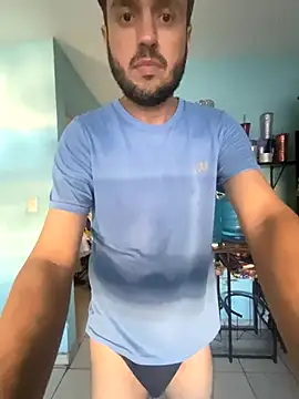 Snapshot of Alexitho25 chatting on November 24, 10:09 pm Alexitho25 online show from November 24, 10:09 pm