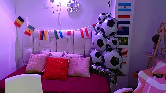 Snapshot of michel_rous_ chatting on July 10, 11:07 pm michel rous online show from July 10, 11:07 pm