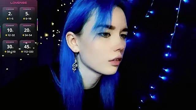 Kiara Dream online show from December 15, 9:30 pm