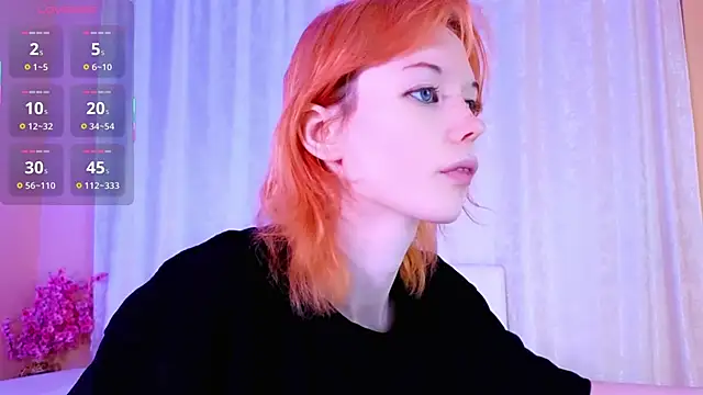 Snapshot of Kiara_Dream chatting on June 6, 10:47 pm Kiara Dream online show from June 6, 10:47 pm