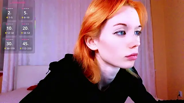Snapshot of Kiara_Dream chatting on June 10, 11:35 pm Kiara Dream online show from June 10, 11:35 pm