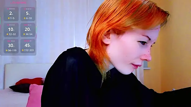 Snapshot of Kiara_Dream chatting on June 17, 11:05 pm Kiara Dream online show from June 17, 11:05 pm