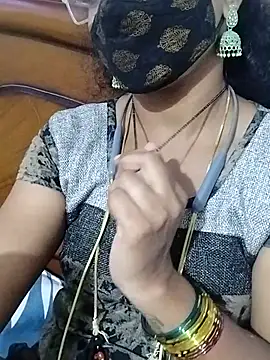 Snapshot of Varsha21 chatting on September 18, 7:10 am Varsha21 online show from September 18, 7:10 am