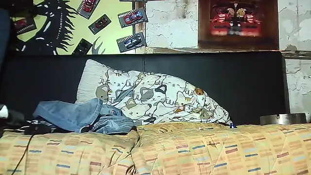 lovehairymature90 online show from November 12, 4:07 pm