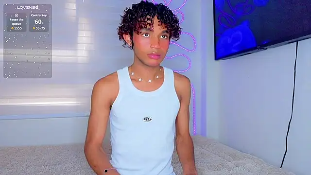 Aaron Wiinter online show from February 7, 7:06 pm