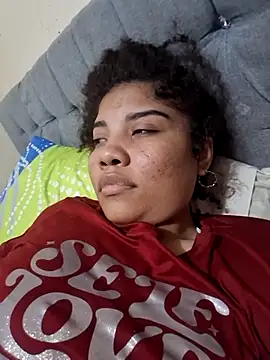 Snapshot of madelene chatting on January 24, 8:43 pm madelene online show from January 24, 8:43 pm