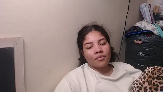 Snapshot of madelene chatting on March 9, 4:49 am madelene online show from March 9, 4:49 am