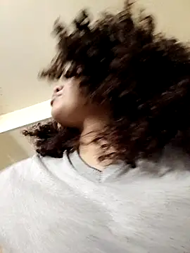 Snapshot of madelene chatting on September 19, 3:41 am madelene online show from September 19, 3:41 am