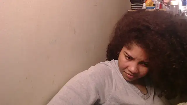 Snapshot of madelene chatting on October 10, 4:11 am madelene online show from October 10, 4:11 am