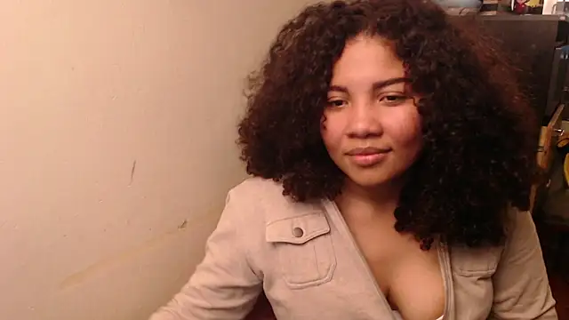 madelene online show from May 3, 3:01 am