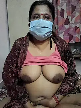 mature mimi online show from December 22, 6:05 pm