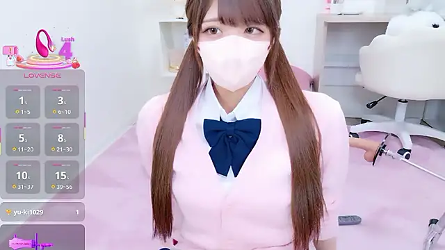 Snapshot of Reina_Fcup chatting on December 21, 10:22 am Reina Fcup online show from December 21, 10:22 am