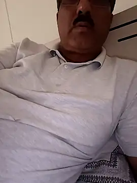 moonflower25 online show from October 22, 9:20 am