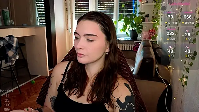 Snapshot of dorfmatratze__ chatting on October 16, 7:53 am dorfmatratze   online show from October 16, 7:53 am