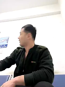 Snapshot of huanhuanaaaaa chatting on December 5, 4:03 pm huanhuanaaaaa online show from December 5, 4:03 pm