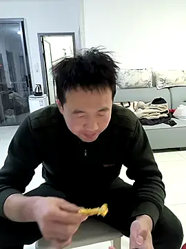 huanhuanaaaaa online show from March 13, 4:57 pm